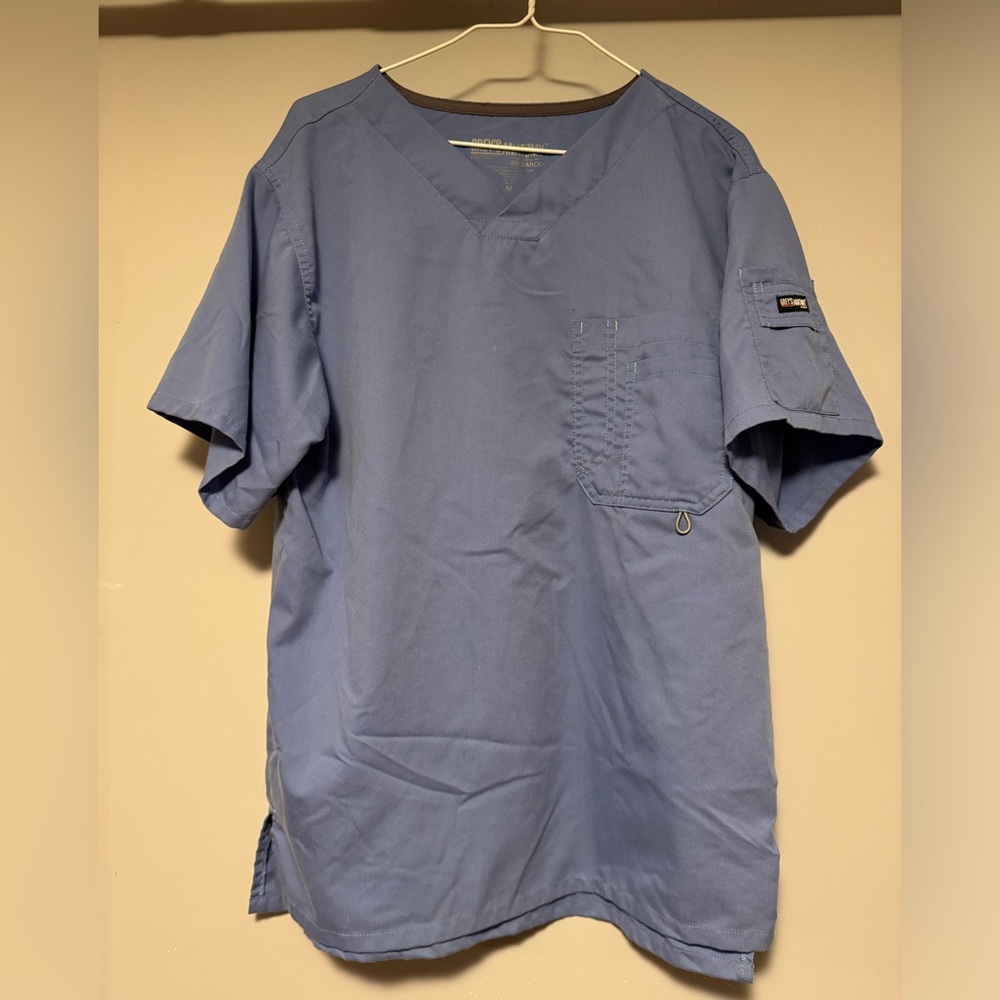 2/$40 GREY’S ANATOMY Men’s Scrub Top